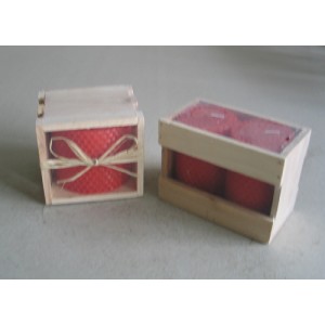 red beeswax candle